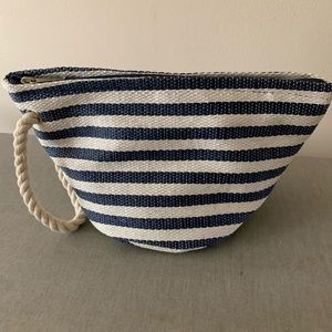 Macy’s wristlet small pocketbook